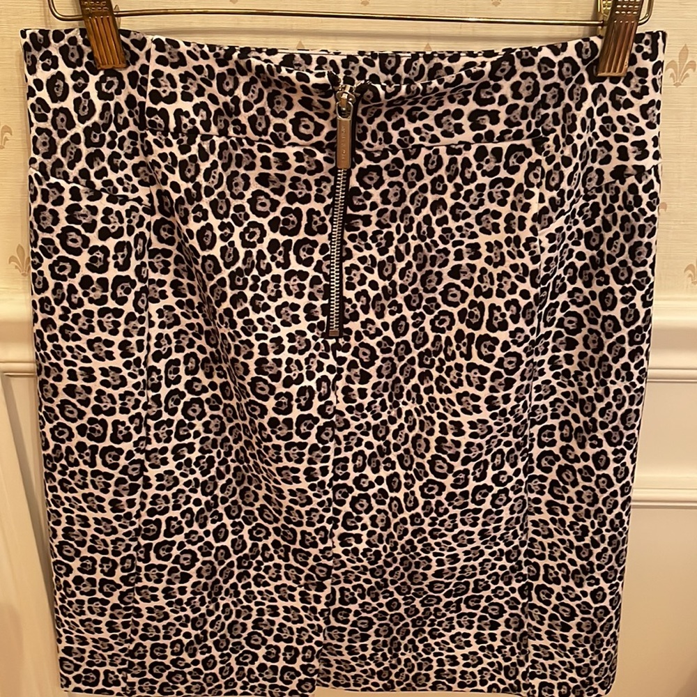 Michael Kors black & white tiger print pencil skirt - Picture 3 of 6